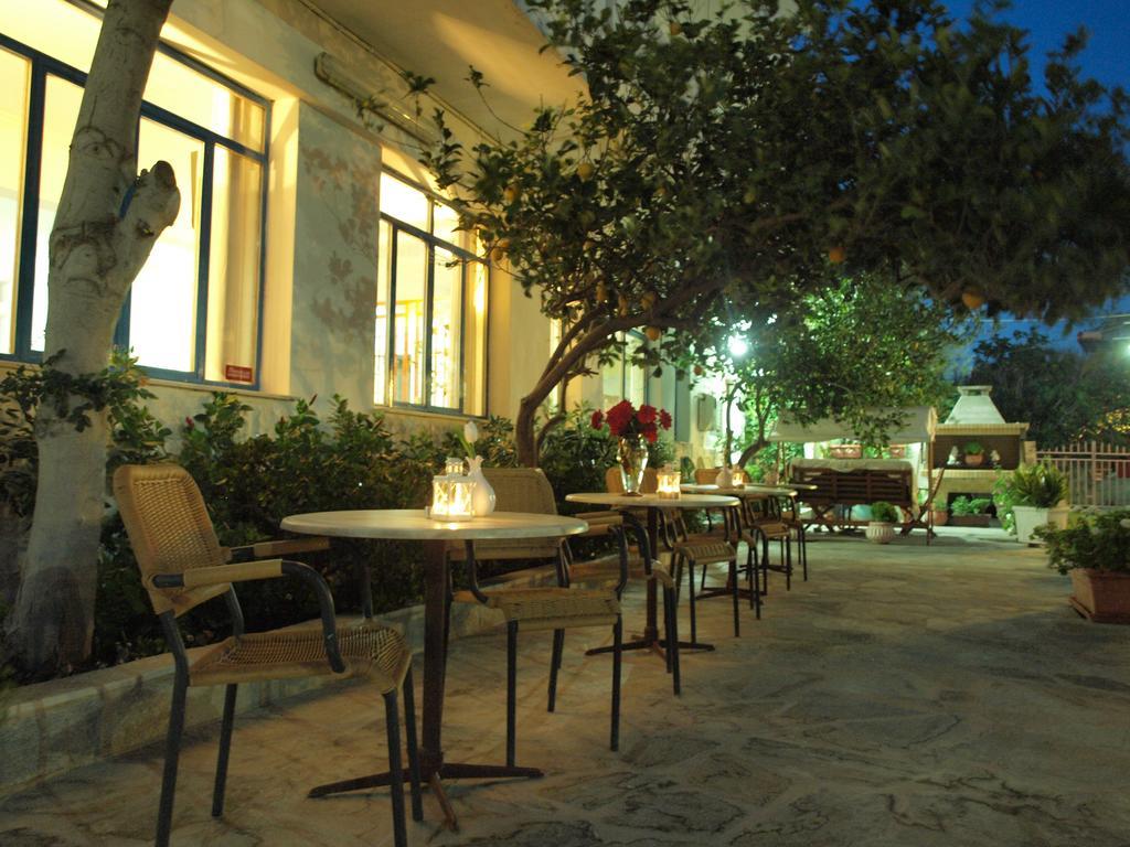 Serifos Beach Hotel Livadi  المظهر الخارجي الصورة